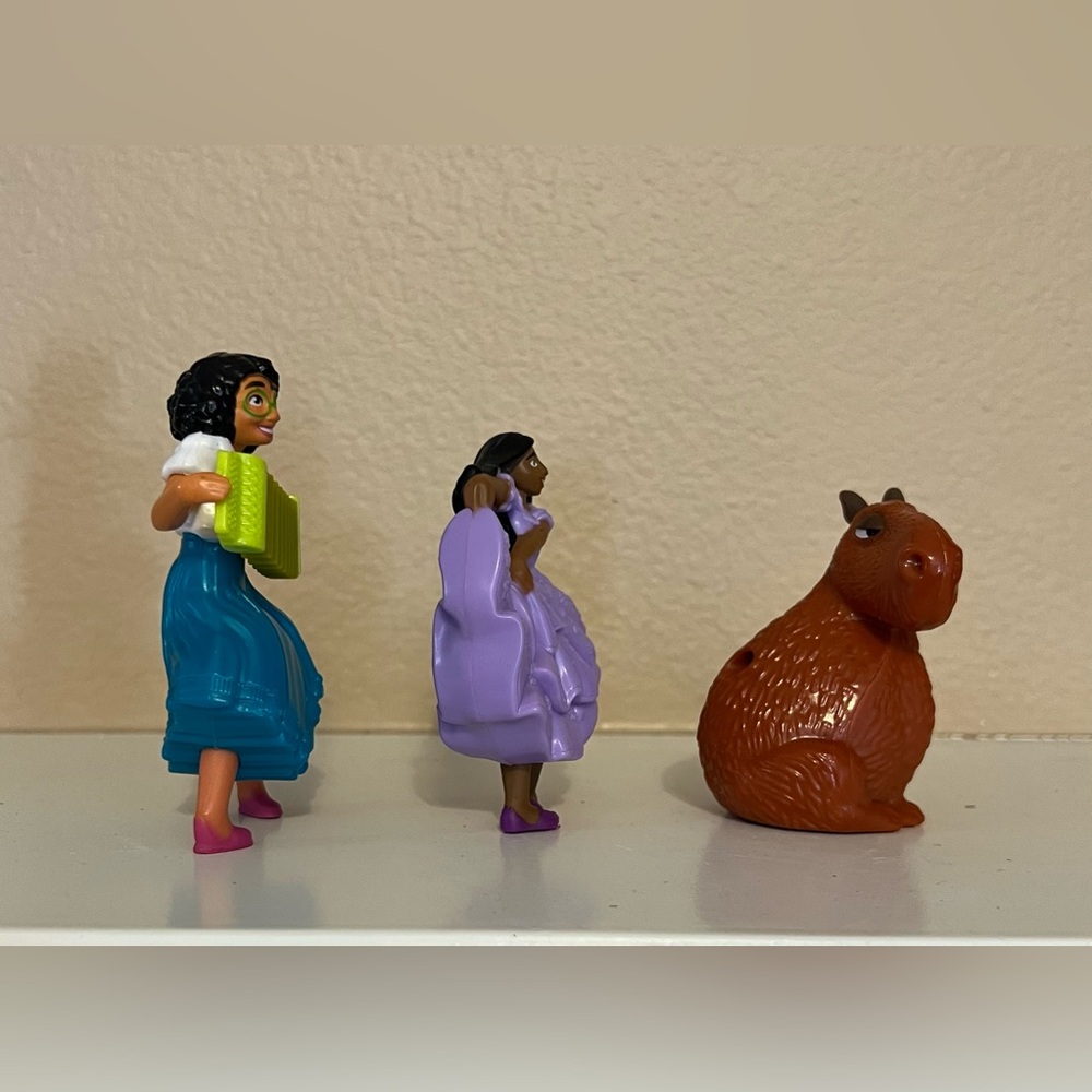 McDonald’s Encanto Toys - Picture 2 of 4